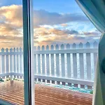 Sea House *